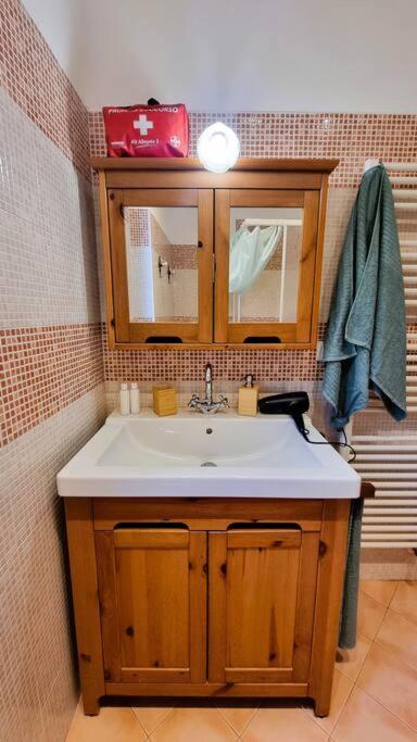 Bee Freeride Biker House Magliolo Exterior foto